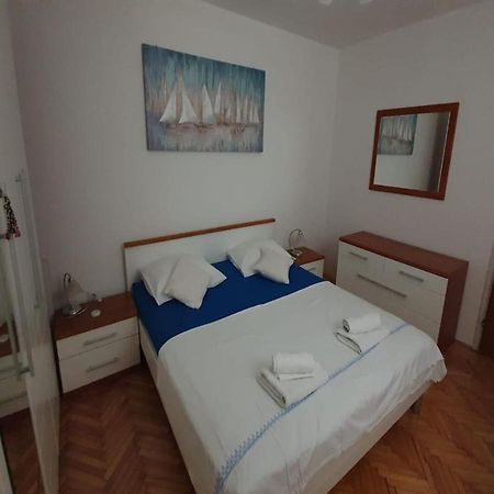 Apartment Miro Kaštela Eksteriør bilde